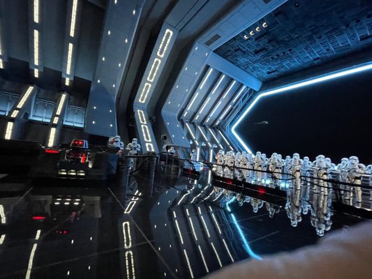 Star Wars: Rise of the Resistance by null