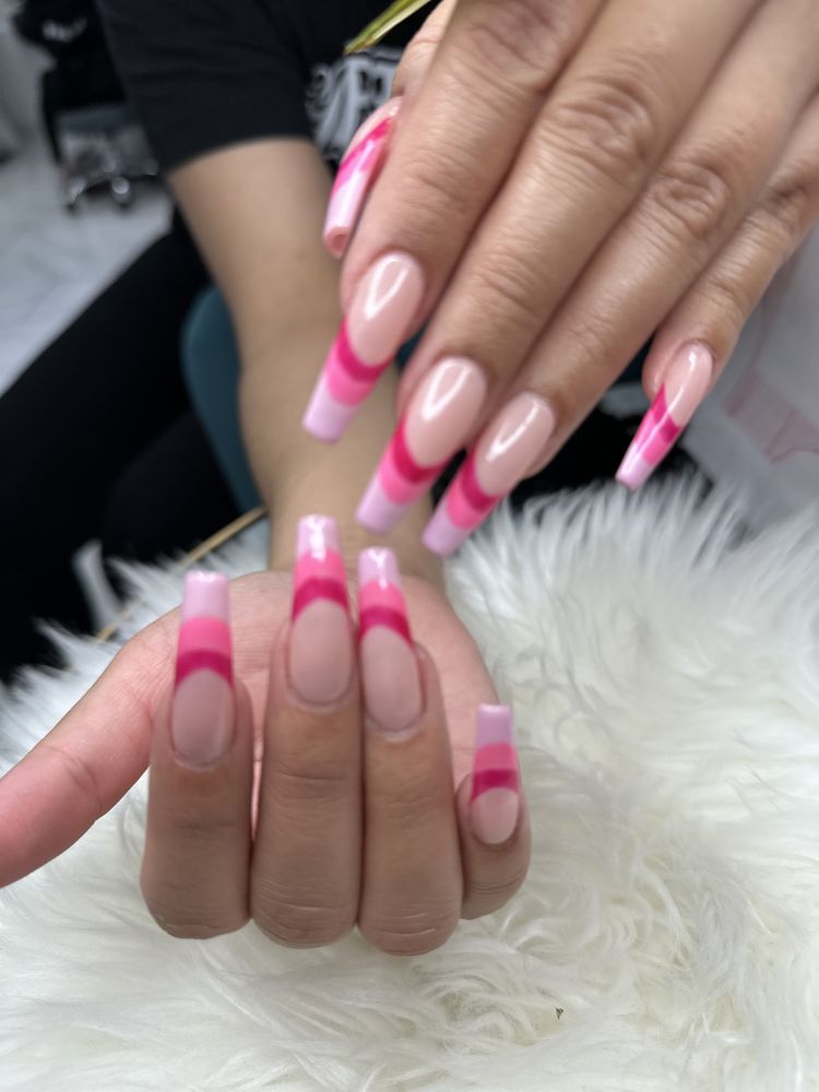 SPOTLIGHT LASHES & NAILS Updated June 2024 358 Photos & 60 Reviews