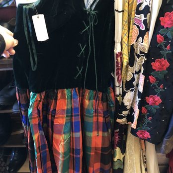 Sole Salvation - Cute vintage! - Thrift Stores Near Me - Milwaukee, Wisconsin