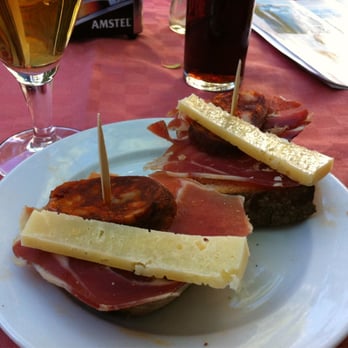 Cerveceria La Fabrica - 4€ 1 Cocacola y Caña en terraza - Tapas Bars Near Me - León, LE Cerveceria La Fabrica - 4€ 1 Cocacola y Caña en terraza - Tapas Bars Near Me - León, LE