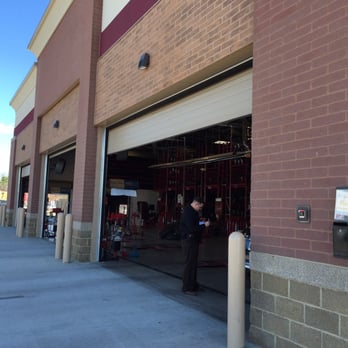 Discount Tire - Working bays - Wheel & Rim Repair Near Me - Beavercreek, Ohio Discount Tire - Working bays - Wheel & Rim Repair Near Me - Beavercreek, Ohio