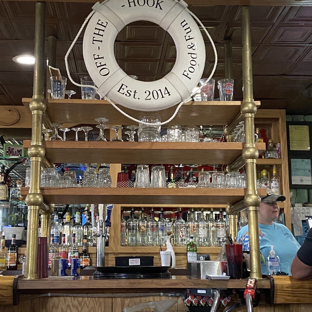 Off The Hook Sports Grill - Cute bar - New American Near Me - Ira Township, Michigan