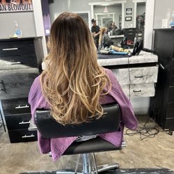 Adrian De La Cruz Hair Care - Blowstyle