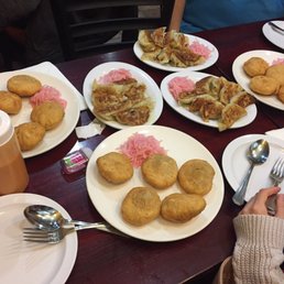 6 orders of momos for 5 people....