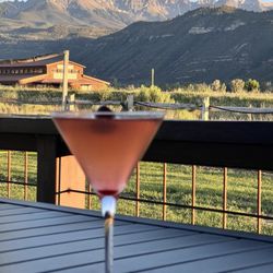 MTN Lodge Ridgway - Drink by the great mountains