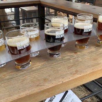 10 Barrel Brewing - West Side Bend - 10 Sampler - Brewpubs Near Me - Bend, Oregon