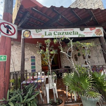 La Cazuela M & J - Cute corner spot - Mexican Near Me - Isla Mujeres, ROO La Cazuela M & J - Cute corner spot - Mexican Near Me - Isla Mujeres, ROO