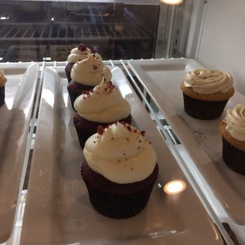 The Cupcakery Cafe & Bake Shop - Cupcakes Near Me - Lewiston, Maine