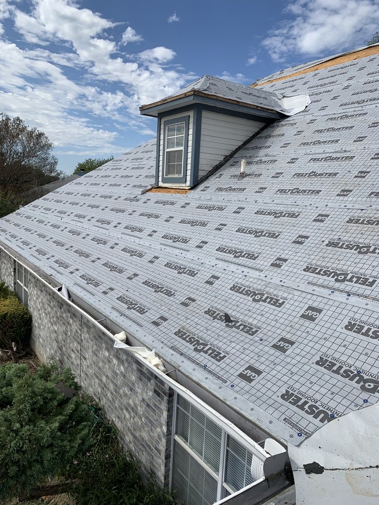 Slide of Garcia Texas Roofing