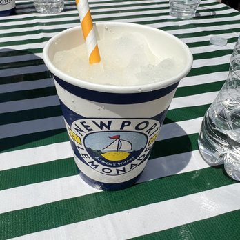 Bowen's Wharf - Frozen lemonade - Shopping Centers Near Me - Newport, Rhode Island