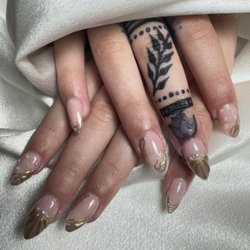 V.O Nails and Spa - Pedicure manicure near me