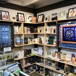Daifukuji Soto Zen Buddhist Temple - Temple is not necessarily public. Many activities require call ahead or membership. But gift shop is always open; Fri 10-1 and Sat 11-2.
