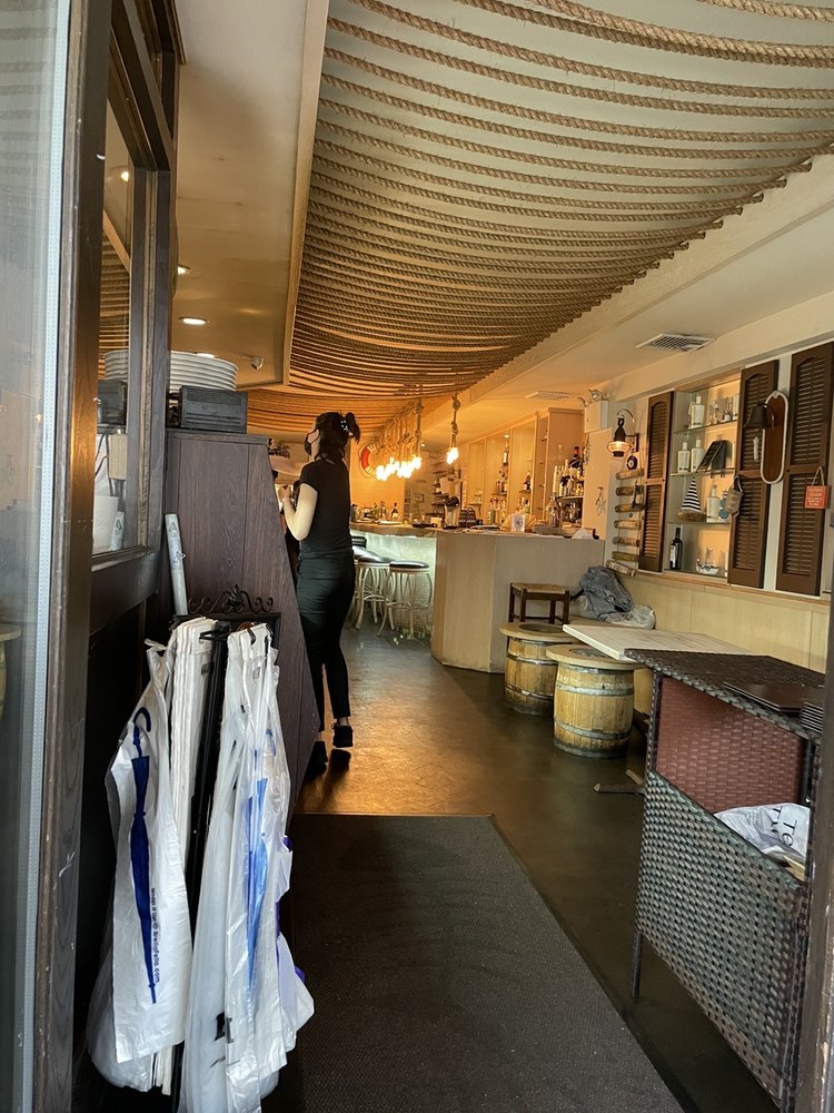 Telly's Taverna