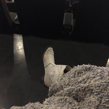 Stone Theatres - The Pointe 14 - So much leg room, I'm in heaven - Cinema Near Me - Wilmington, North Carolina Stone Theatres - The Pointe 14 - So much leg room, I'm in heaven - Cinema Near Me - Wilmington, North Carolina