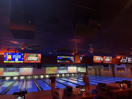 Lucky Strike Mar Vista by null