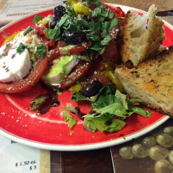 Talia's Tuscan Table - Caprese salad - Nom - Italian Near Me - Del Ray Beach, Florida Talia's Tuscan Table - Caprese salad - Nom - Italian Near Me - Del Ray Beach, Florida