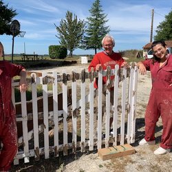 Center for Interim Programs - Interim gap year students renovating an historic building in France