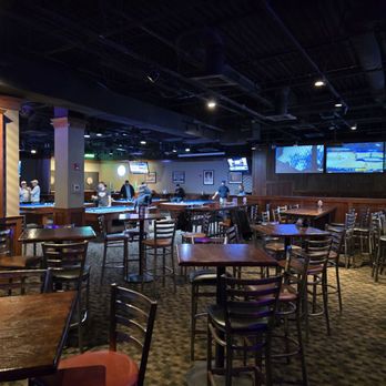 Fox & Hound - Schaumburg, IL - American Near Me - Schaumburg, Illinois