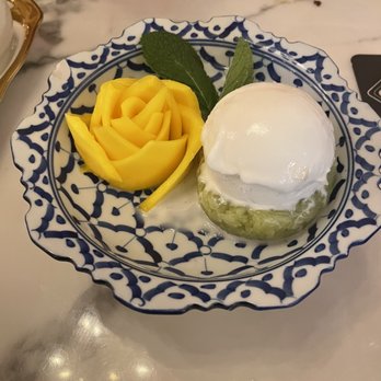 Kin Dee - Mango sticky rice - Thai Near Me - Houston, Texas