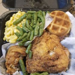Rockin Waffle Cafe - The Ray Charles... Cornbread waffle, fried chicken, green beans, Mac&cheese