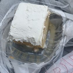 Taqueria Los Primos Truck 1 - Tres Leches cake