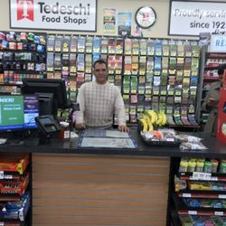 Centerville Food Shop & T's Deli