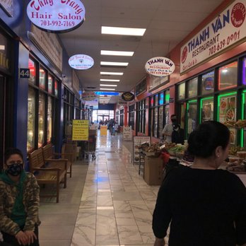 Dieu Huong - This is the entry way - Vietnamese Near Me - Falls Church, Virginia