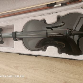 Shan Jiang Voilin Maker - Musical Instruments & Teachers Near Me - New York, New York