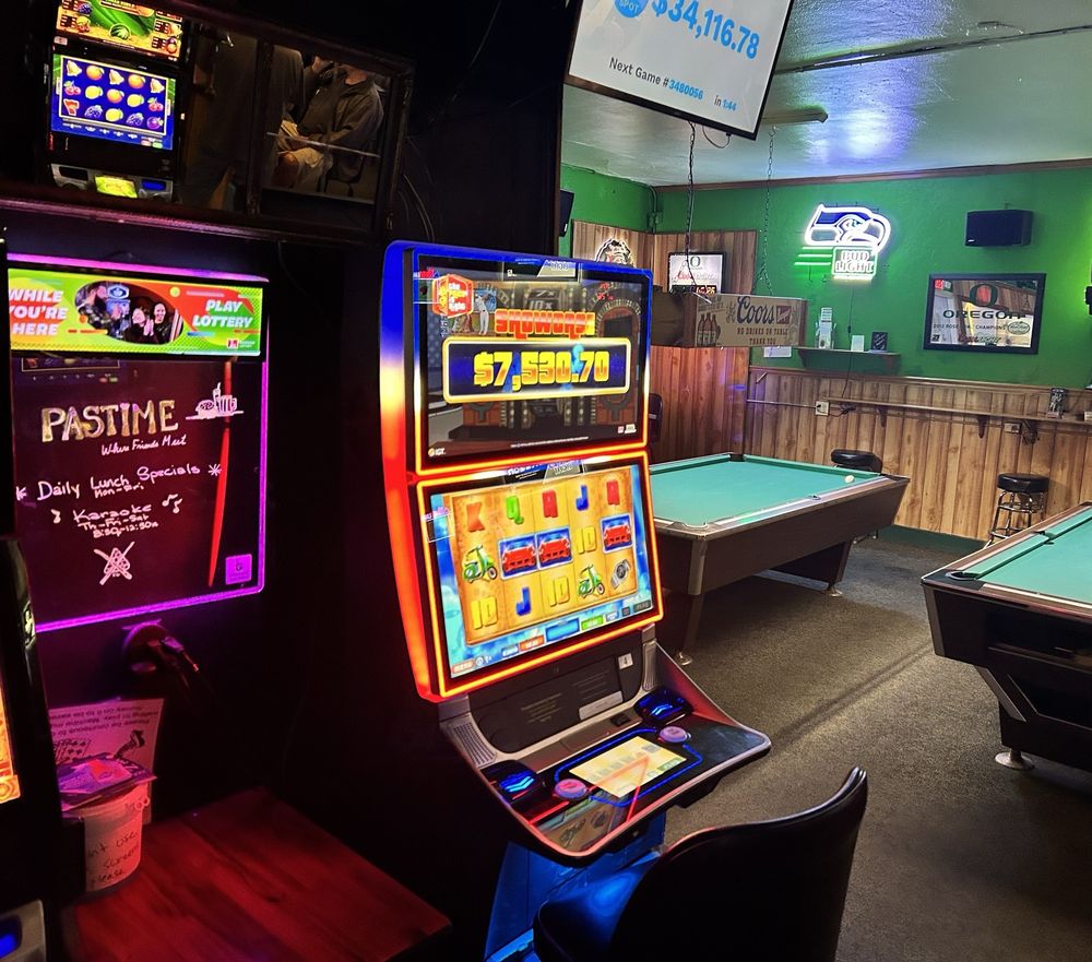 Pastime Tavern Logo