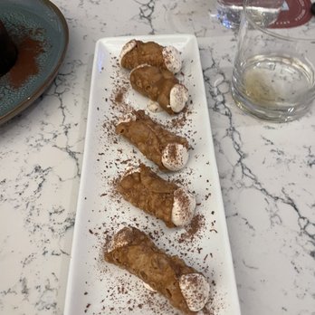 Brezza - Cannoli - excellent crunch and light, fluffy cream! - Italian Near Me - Las Vegas, Nevada