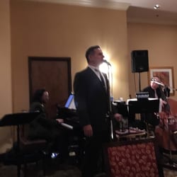 Monday Night Jazz @ The Hilton - those fingers in my hair ...