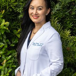 MP Images - Pediatric Doctor- Headshot Photography