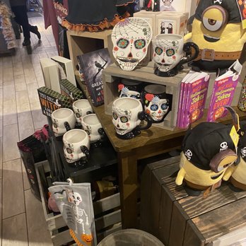 Cracker Barrel - so many goodies - Southern Near Me - Victorville, California Cracker Barrel - so many goodies - Southern Near Me - Victorville, California