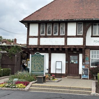 Pewabic - Pewabic Pottery - Art Galleries Near Me - Detroit, Michigan Pewabic - Pewabic Pottery - Art Galleries Near Me - Detroit, Michigan