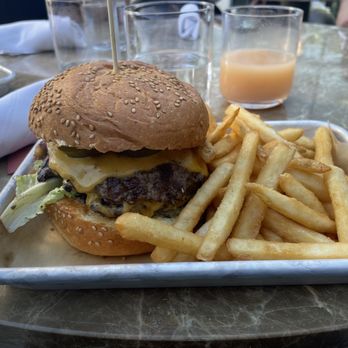 Rise Over Run - Royale burger - New American Near Me - San Francisco, California Rise Over Run - Royale burger - New American Near Me - San Francisco, California