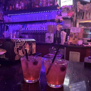 The 4th Horseman - Cranberry Vodka drinks - Pizza Near Me - Long Beach, California The 4th Horseman - Cranberry Vodka drinks - Pizza Near Me - Long Beach, California