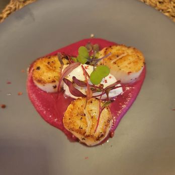 Baker's Wife Bistro - Seared scallops - French Near Me - Hampton, Virginia Baker's Wife Bistro - Seared scallops - French Near Me - Hampton, Virginia