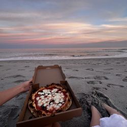 Antonio & Vittoria - Margherita pizza