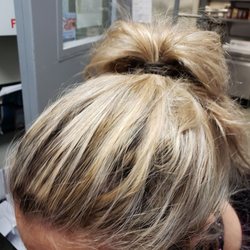 The unfiltered photos I sent the stylist to show the yellow and orange color. She says she did not see it.