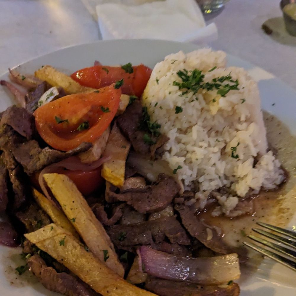 Peru Criollo - Lomo saltado - Peruvian Near Me - Chicago, Illinois Peru Criollo - Lomo saltado - Peruvian Near Me - Chicago, Illinois