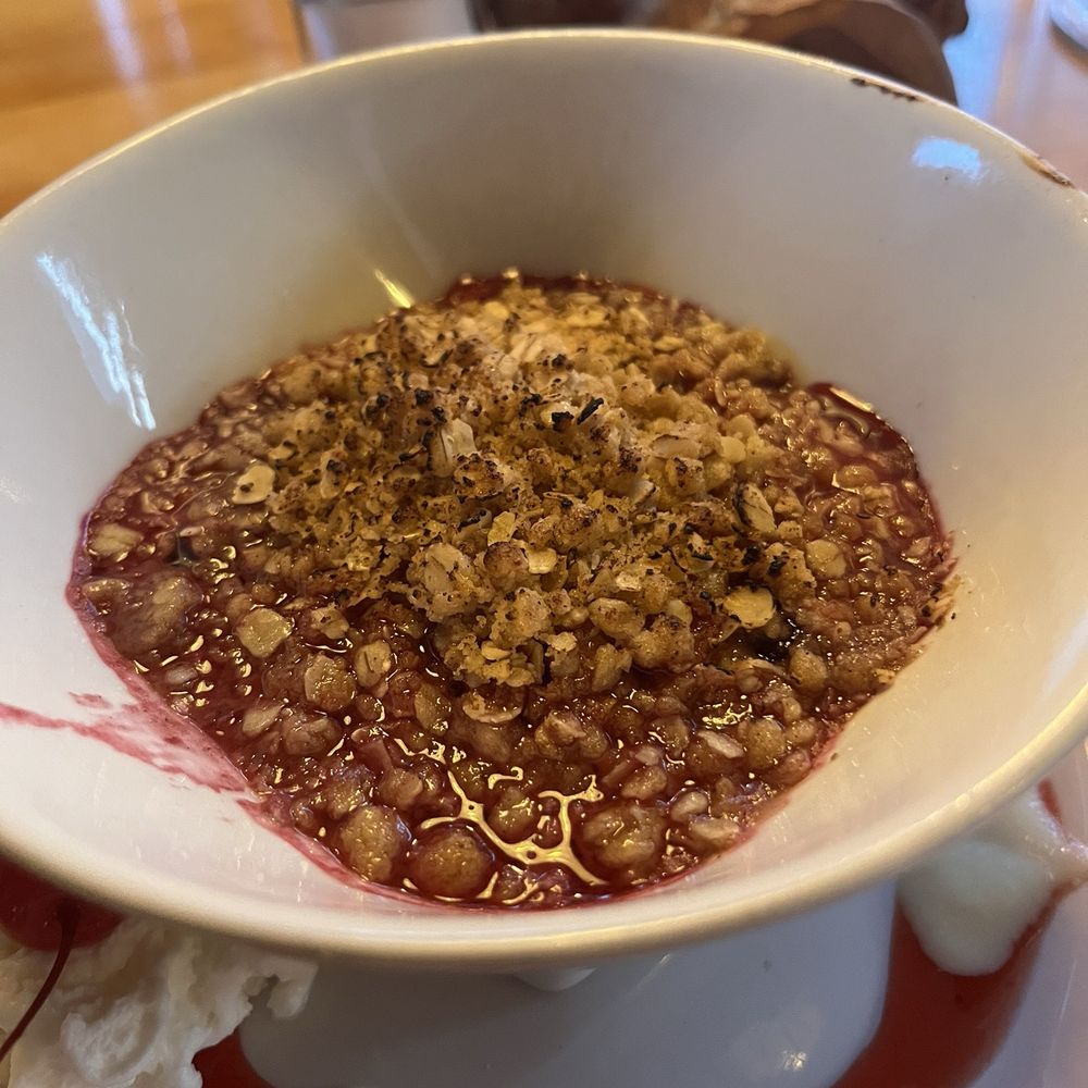 Fiddle River Restaurant - Berry crumble - Seafood Near Me - Jasper, Alberta Fiddle River Restaurant - Berry crumble - Seafood Near Me - Jasper, Alberta
