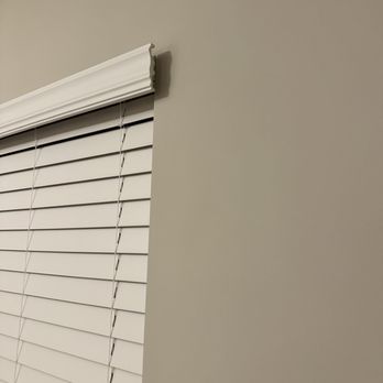 Calvin & Suttle - a window with white blinds - Flooring Near Me - Goodlettsville, Tennessee Calvin & Suttle - a window with white blinds - Flooring Near Me - Goodlettsville, Tennessee