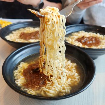 Little Ring Cafe - Satay beef instant noodles - Hong Kong Style Cafe Near Me - Markham, Ontario