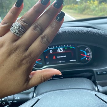 Daisy Nails - Nail Salons Near Me - Conyers, Georgia