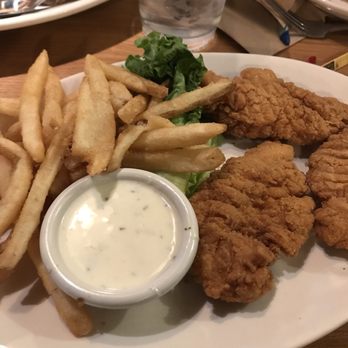 BJ's Restaurant & Brewhouse - Kids chicken fingers & fries - Pizza Near Me - Lancaster, Pennsylvania