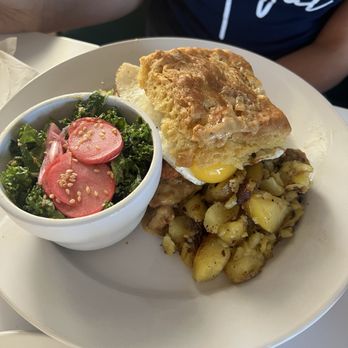 Smothered - Chicken sandwich, potatos and kale salad - Breakfast & Brunch Near Me - Albuquerque, New Mexico