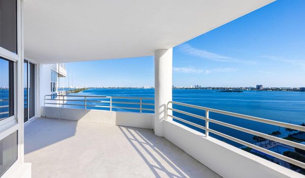 The Hamilton by null