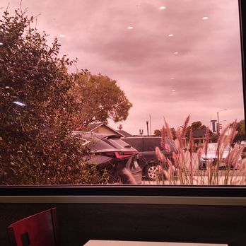 Kim Hoa Hue Restaurant 2 - Window View - Vietnamese Near Me - Temple City, California