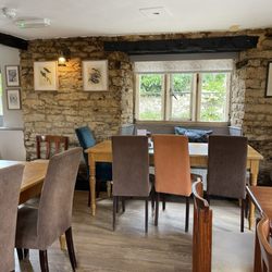 The White Hart - Inside the pub
