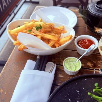 Salt + Charcoal - Japanese Near Me - Brooklyn, New York